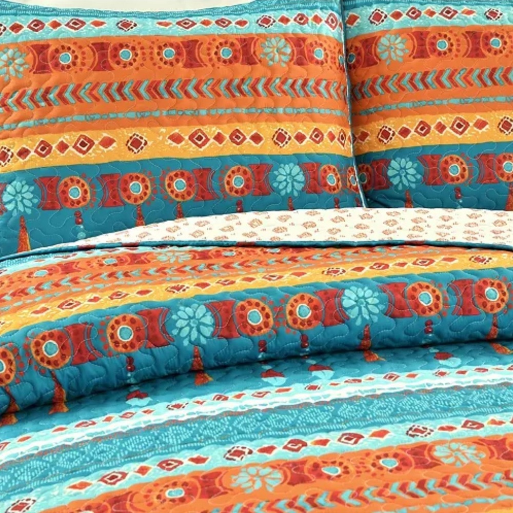 NIB LUSH DECOR BOHO REVERSIBLE 3 PC QUILT SET - Picture 3 of 10